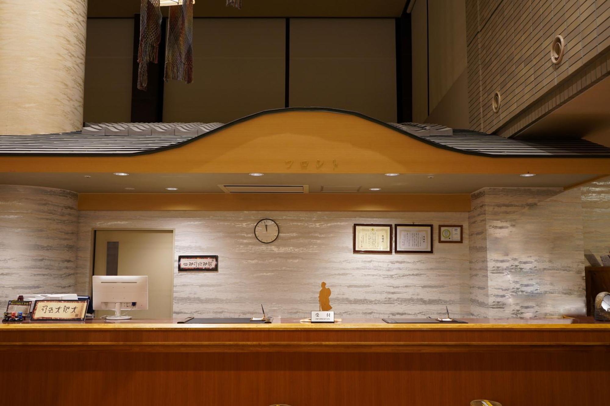 Hill Hotel Sunpia Iga Bagian luar foto